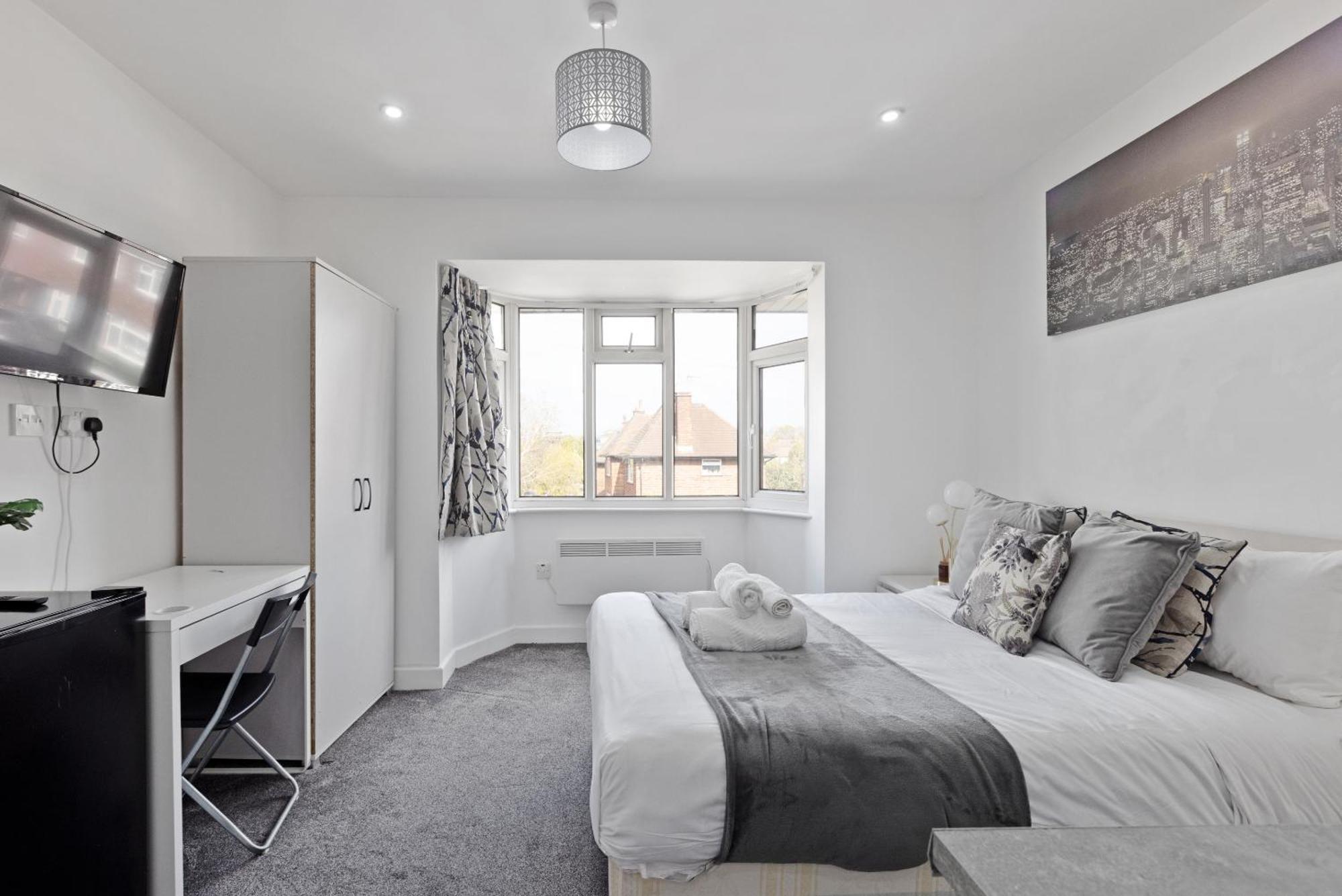 לונדון South Harrow Apartment מראה חיצוני תמונה