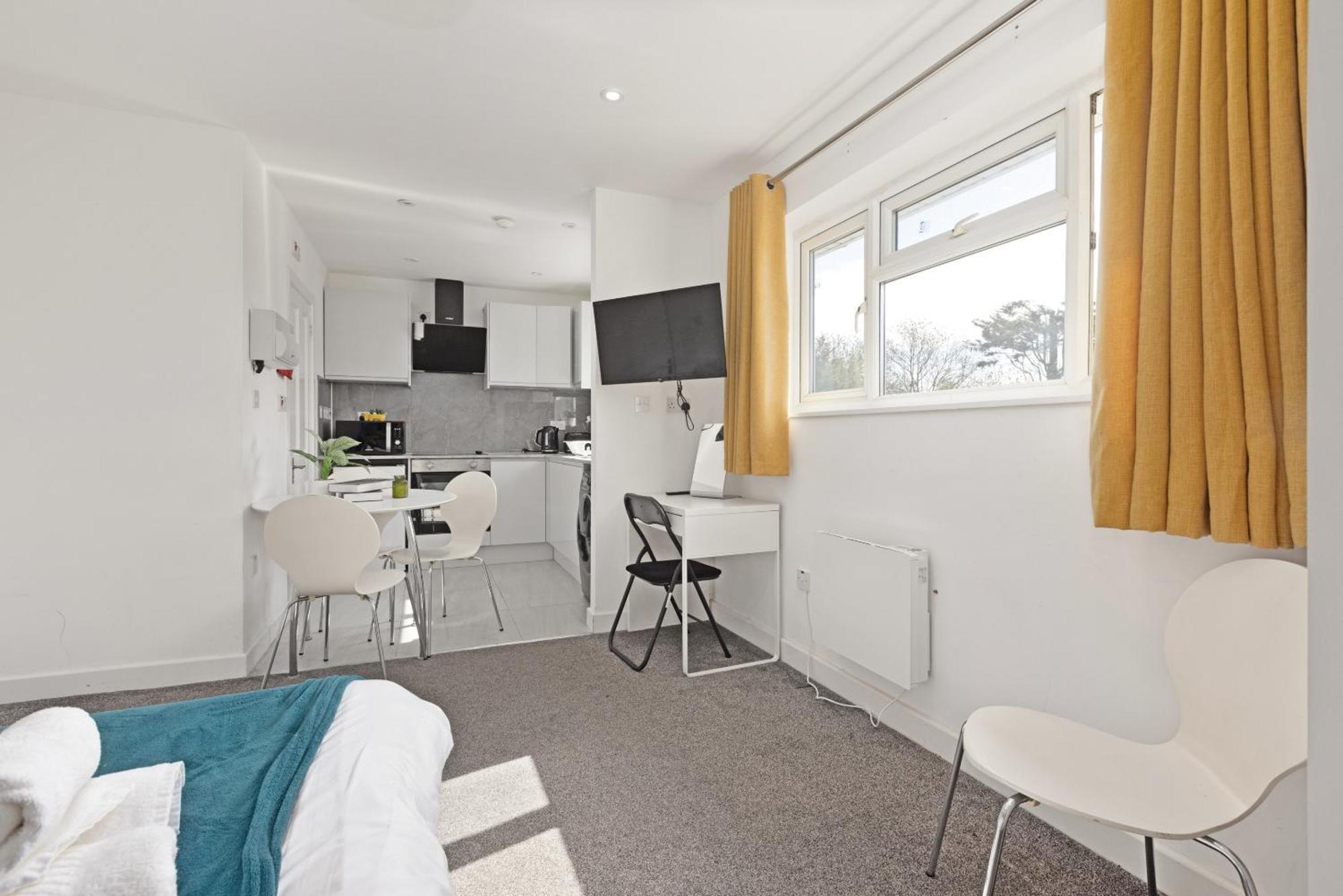 לונדון South Harrow Apartment מראה חיצוני תמונה