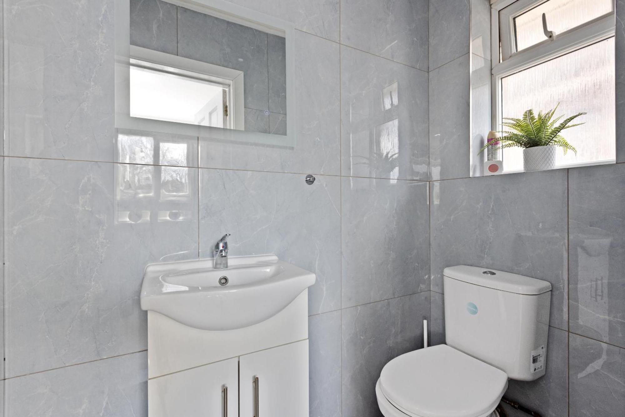 לונדון South Harrow Apartment מראה חיצוני תמונה